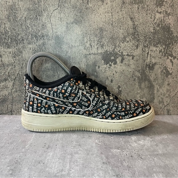 Nike Air Force 1 Sneakers 'Just Do It" Womens sz 8.5 - Picture 3 of 6